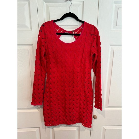 Free People Red Crochet Chevron Knit Long Sleeve Open Back Mini Dress - Picture 2 of 8